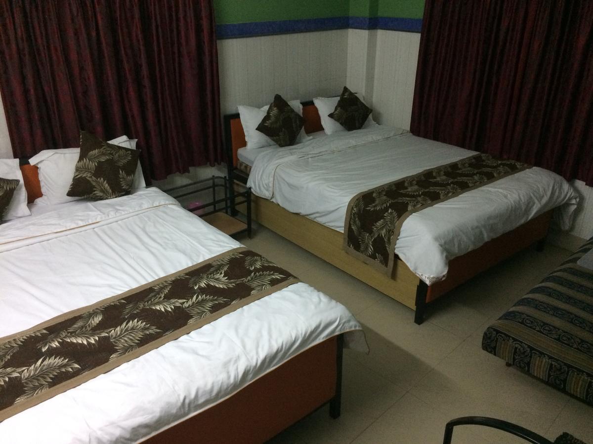 Oyo 16064 Tirupati Lodge Siliguri Exterior photo